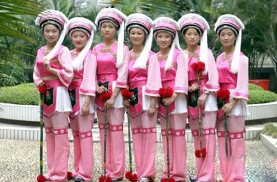 白族妇女的一种纪念性的歌舞节日“青姑娘节